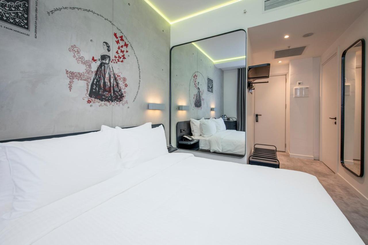 Отель Golden Tulip Design Тбилиси Экстерьер фото