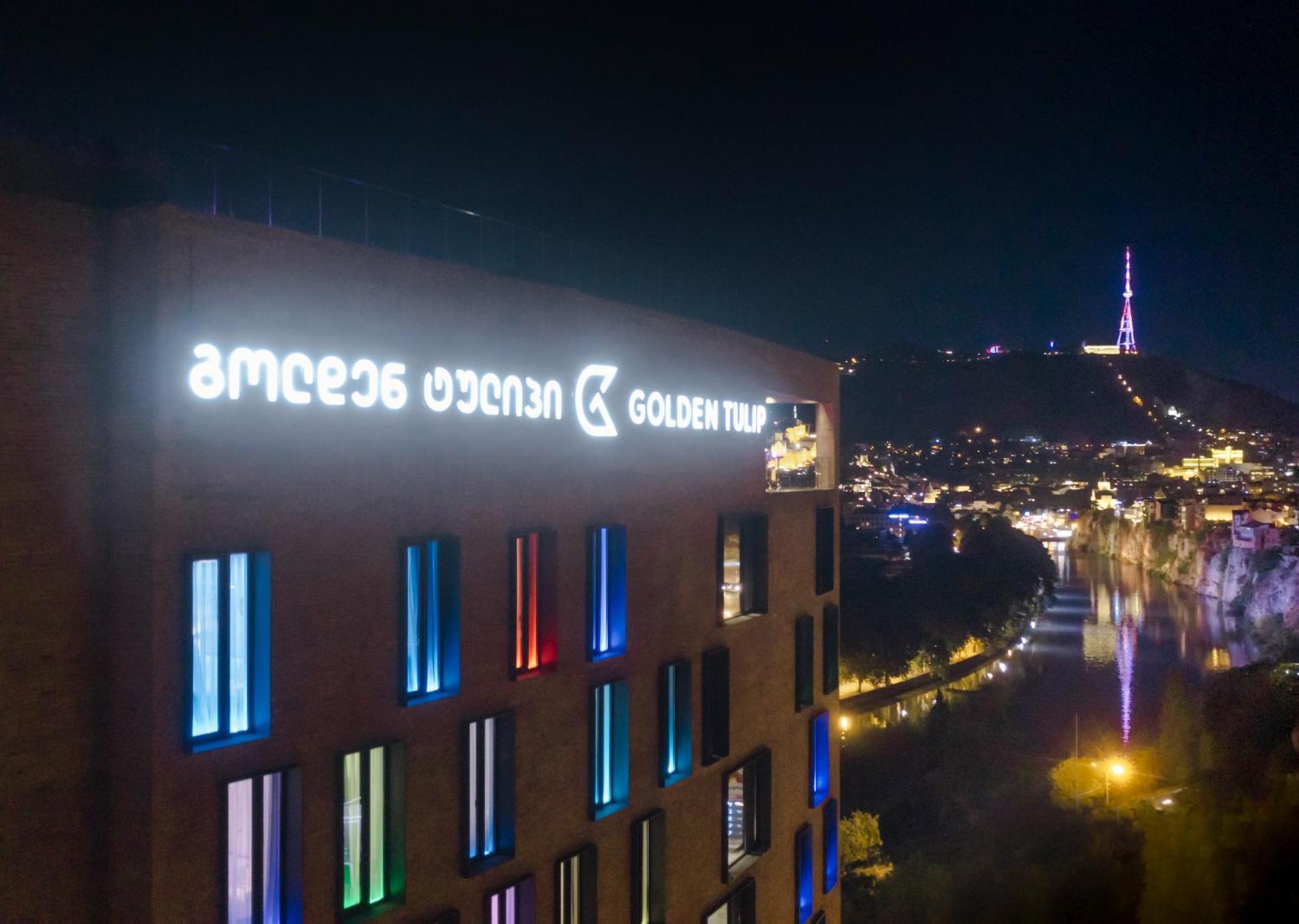 Отель Golden Tulip Design Тбилиси Экстерьер фото